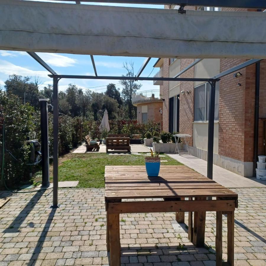 Apartamento Trilocale Nr 8 Calambrone Exterior foto
