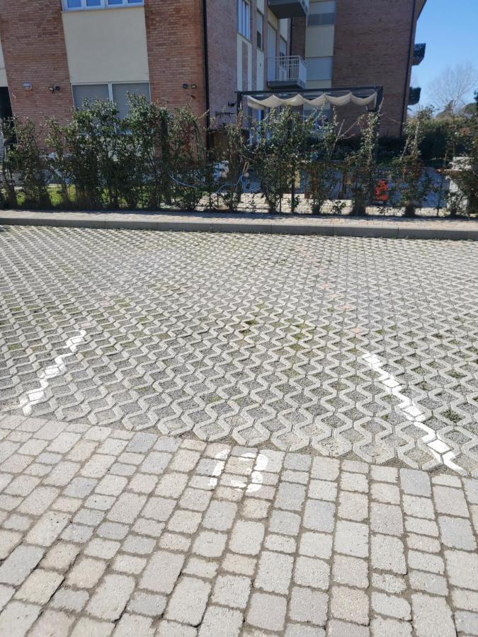 Apartamento Trilocale Nr 8 Calambrone Exterior foto